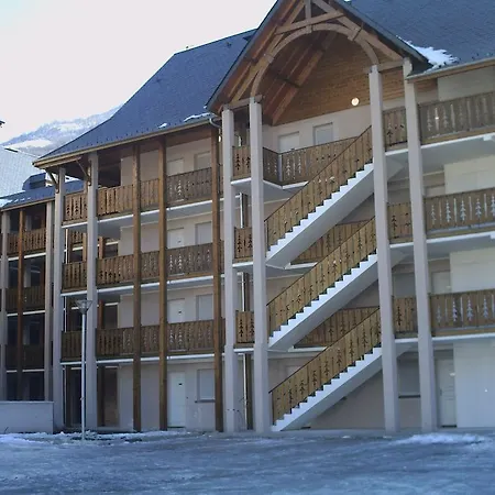 Domaine Val De Roland * לוז-סן-סובר
